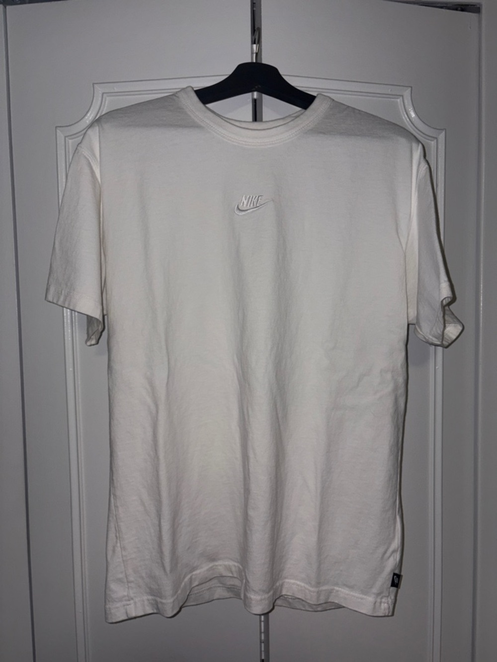 Nike White Short Sleeve Crewneck Tee
